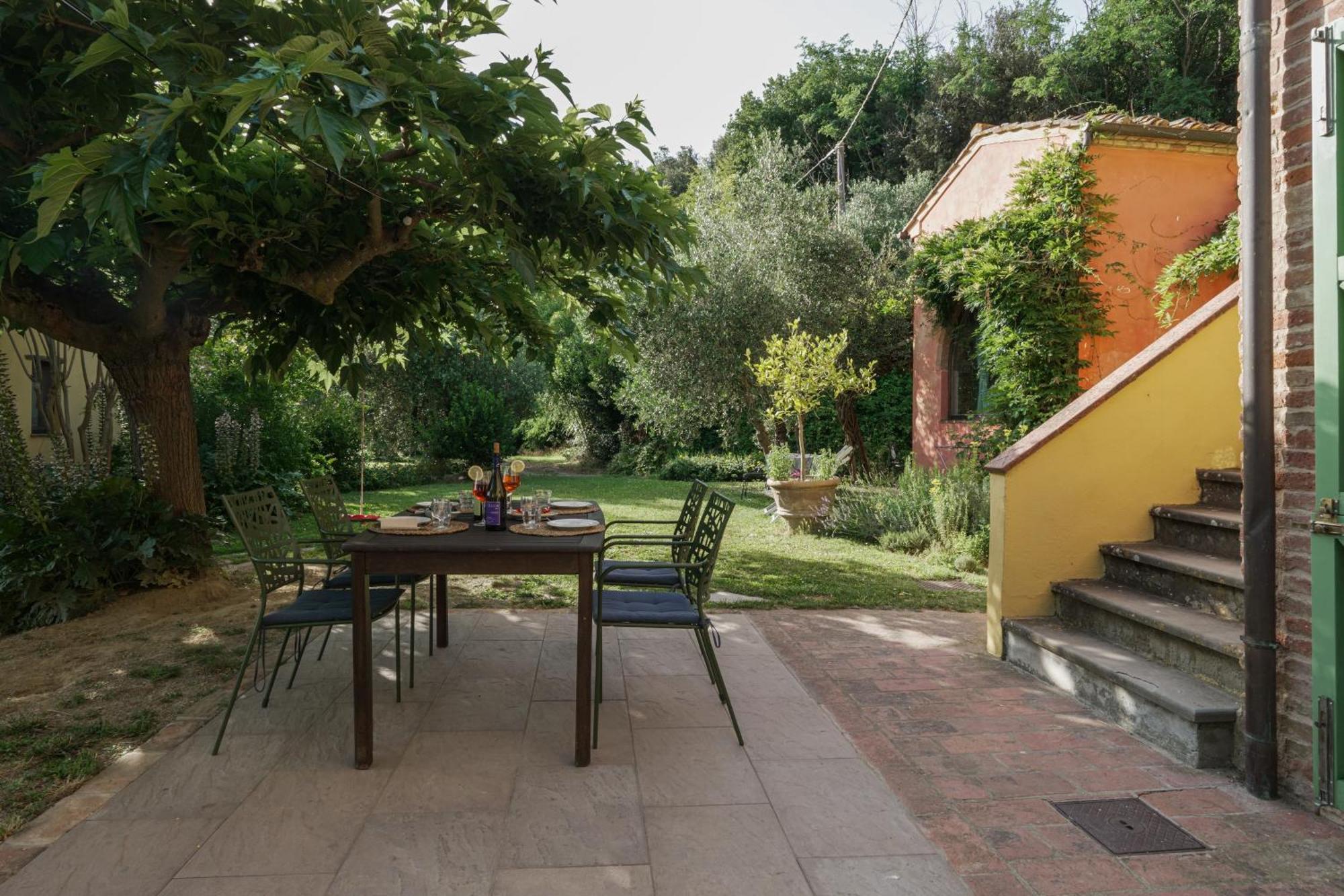 Agriturismo La Ca'Solare Palaia Exterior photo